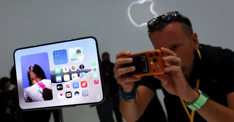 Avec son iPhone Duo à 2000 dollars, Apple promet de secouer le marché des smartphones pliables