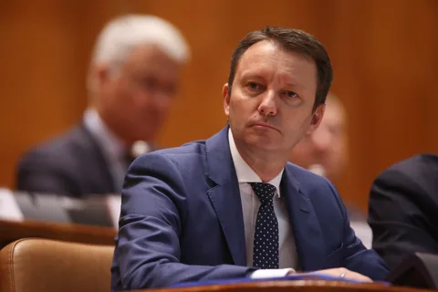 Reacție rapidă: Siegfried Mureșan și-a făcut datoria, poate să plece. Cum a format Nicușor Dan o majoritate pentru PSD