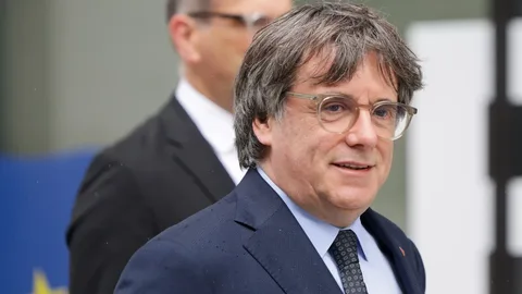 Spaans Hooggerechtshof trekt arrestatiebevel separatistenleider Puigdemont in