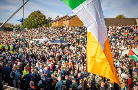 Drumcree: UK's Northern Ireland secretary urges people to stay away from area