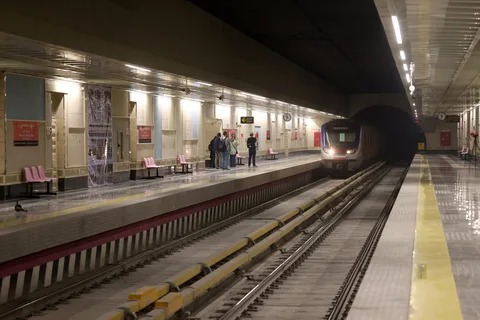 US Treasury announces sanctions on Iranian railway, automotive industries
