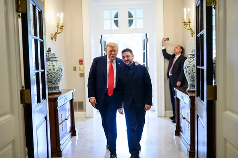 Зеленский раскрыл план Трампа по завершению конфликта на Украине в 3 шага