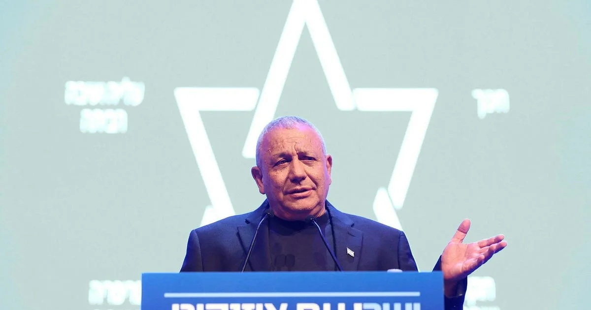 Bedouin leaders deny Yashar claim they endorsed Eisenkot for prime minister