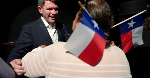 Friday’s Campaign Round-Up, 9.11.26: Texas’ Talarico leads in poll, picks up GOP backing