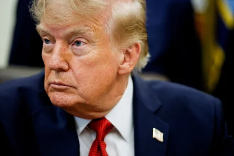 Trump converts plans for Washington triumphal arch into military drone facility