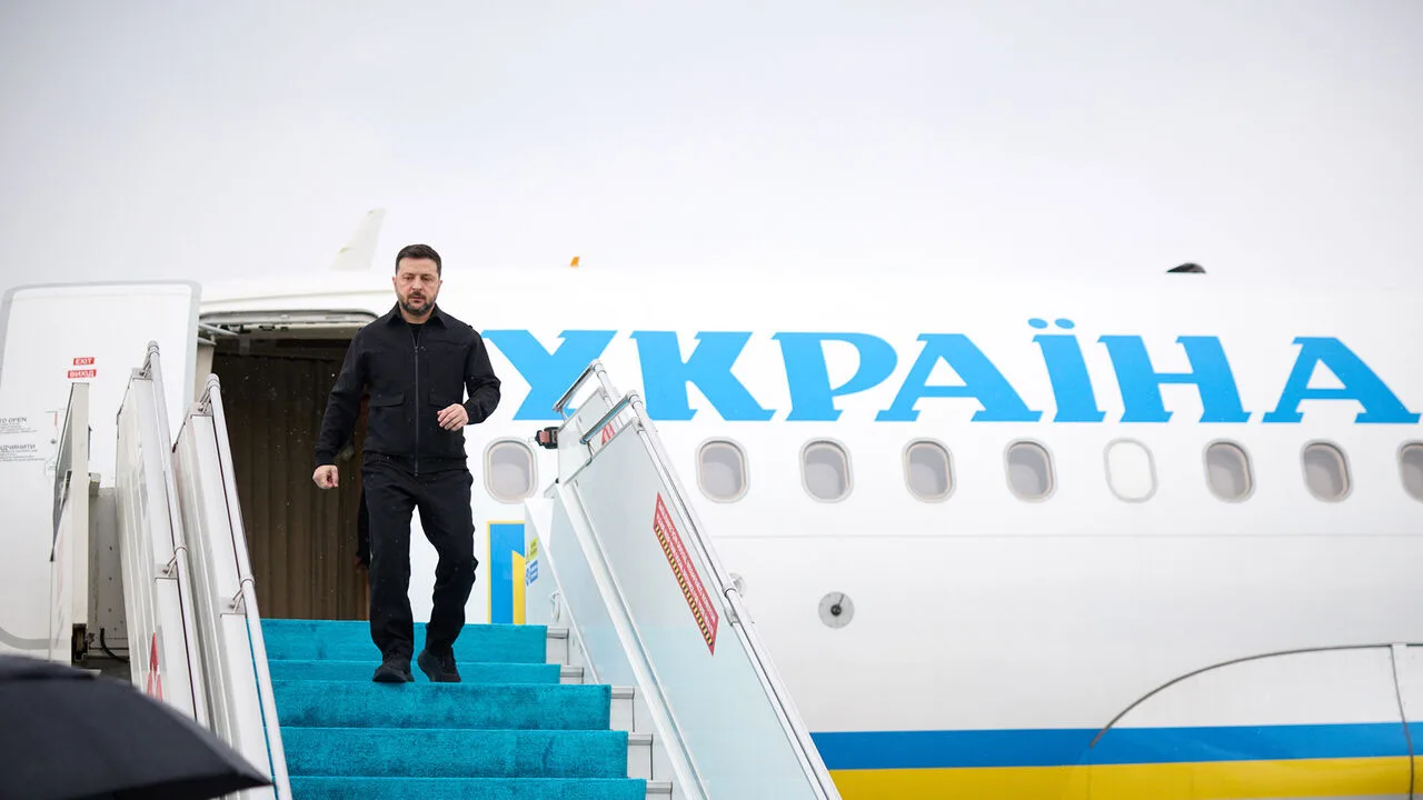 В Молдове подтвердили задержку вылета Зеленского в Норвегию из-за угрозы БПЛА