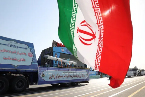 Negotiators pushing Iran for nuclear program concessions in exchange for US peace talks - report