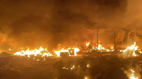 Росіяни вдарили по Києву балістикою: пошкоджені житлові будинки, є заблоковані люди