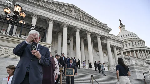 Конгресс США одобрил «адские санкции» против России: что в них вошло и почему демократы критиковали законопроект
