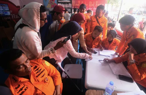 Six dead and 130 missing after ferry capsizes in Indonesia