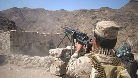 Taiz Battles and Bab al-Mandab Curb Houthi Push Eastward