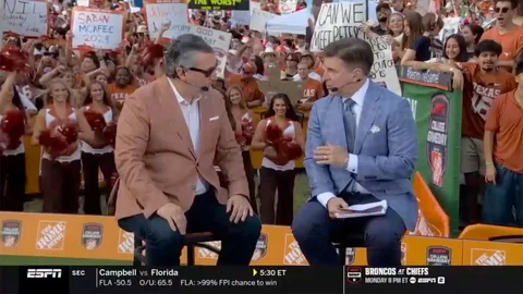 Ted Cruz Pushed His College Sports Bill on ESPN—and Was Booed Mercilessly