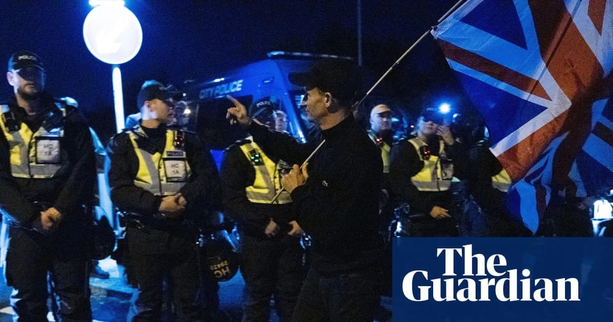 Six arrested after anti-migrant protest at Gosport marina