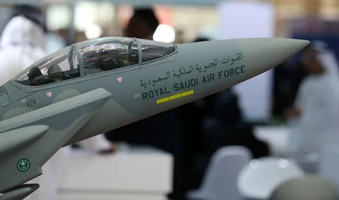 Houthis downed Saudi F-15 fighter jet over Marib, Yemen, terror group spox. claims