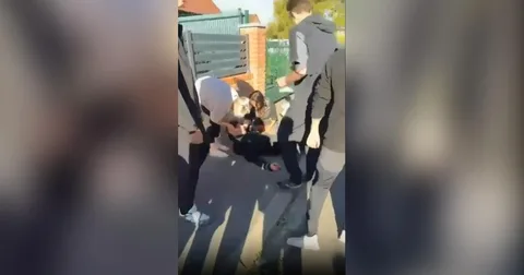 Blocage des lycées : à Lens, un adolescent a eu la main arrachée en ramassant une grenade lors d’affrontements avec la police